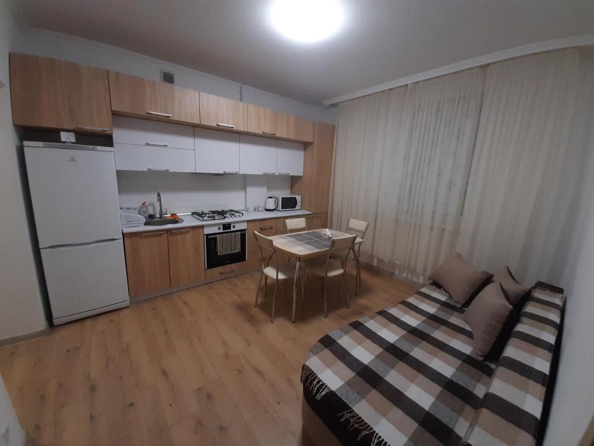 New !!! Modern Lux Apartment In The City Center With A Terrace Mukacheve Exterior photo