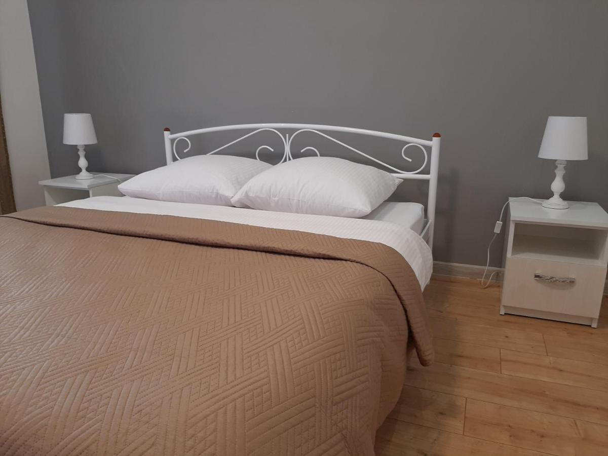New !!! Modern Lux Apartment In The City Center With A Terrace Mukacheve Exterior photo